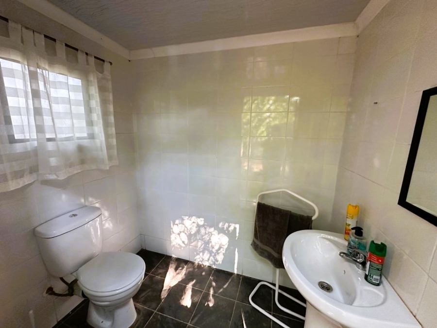7 Bedroom Property for Sale in Deneysville Free State